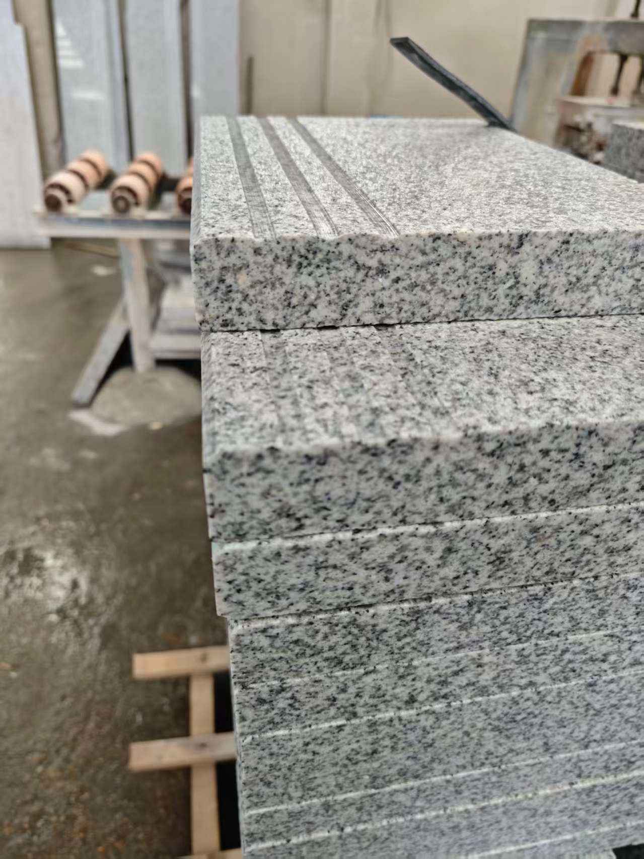 林芝芝麻白楼梯踏步